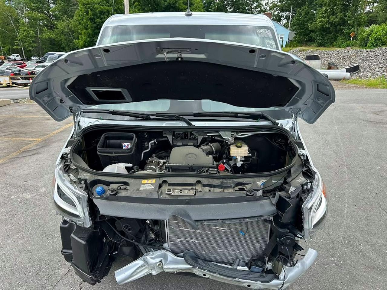 2025 Mercedes-Benz Sprinter VIN W1X9N33Y1SN355924 COPART salvage auction — Front End, VA - CERTIFICATE OF TITLE, sold $31,250 on 2026-07-01 (photo 6)