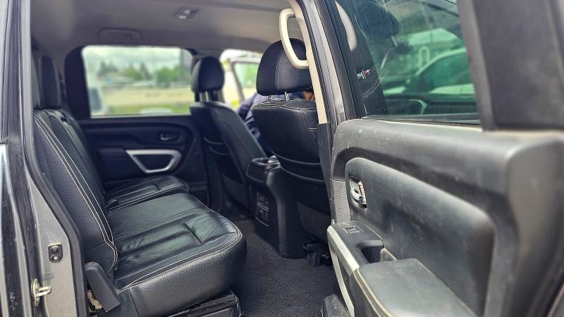 2018 Nissan TITAN VIN 1N6AA1E53JN524384 COPART salvage auction — NORMAL WEAR, Ab - Oop - Active, sold $7,900 on 2026-07-15 (photo 6)