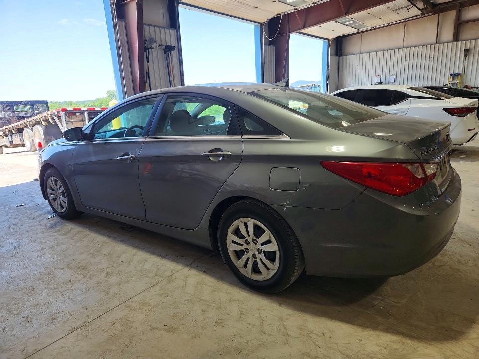 2011 Hyundai VIN 5NPEB4AC0BH083323 COPART salvage auction — MECHANICAL, Va - Certificate Of Title, sold $425 on 2026-07-02 (photo 2)