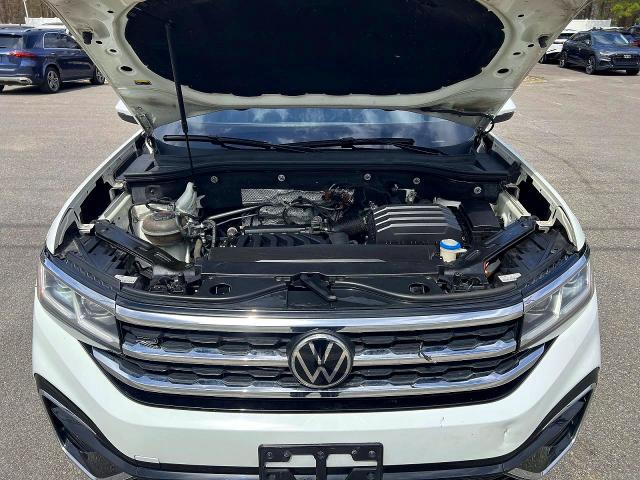 2022 Volkswagen Atlas cross sport VIN 1V2SE2CA4NC202905 COPART salvage auction — MINOR DENT/SCRATCHES, In - Certificate Of Title (P), sold $8,900 on 2026-07-29 (photo 8)