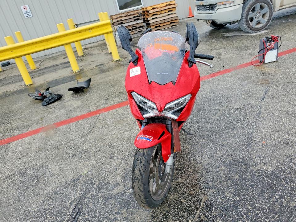 2014 Honda Vfr VIN JH2RC791XEK000514 COPART salvage auction — SIDE, Tx - Salvage Vehicle Title, sold $1,350 on 2026-07-28 (photo 2)