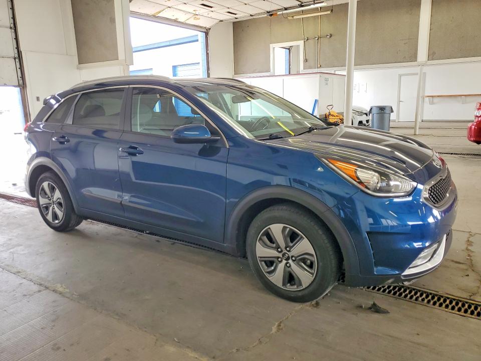 2019 Kia VIN KNDCB3LC4K5303321 COPART salvage auction — UNDERCARRIAGE, WA - BILL OF SALE, sold $1,850 on 2026-07-17 (photo 4)