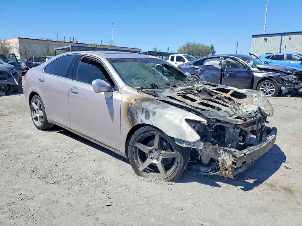 2007 Lexus Es 350 VIN JTHBJ46G572011462 COPART salvage auction — ENGINE BURN, Nv - Salvage Title, sold $450 on 2026-07-02 (photo 4)