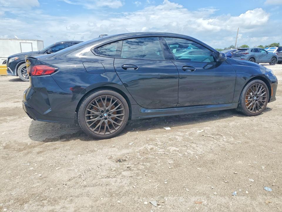 2025 BMW VIN WBA33GG0XS7S16688 COPART salvage auction — WATER/FLOOD, FL - CERT OF TITLE SLVG REBUILDABLE, sold $9,600 on 2026-07-23 (photo 3)