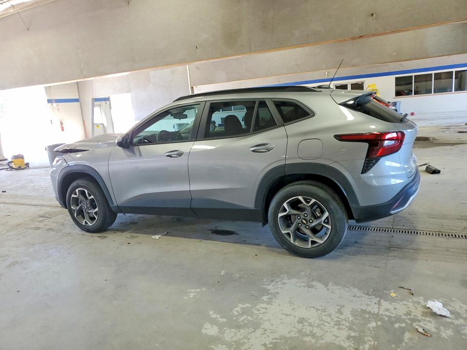2024 Chevrolet Trax VIN KL77LHE25RC101252 COPART salvage auction — FRONT END, Va - Cert Of Title - Salvage, sold $7,200 on 2026-07-10 (photo 2)