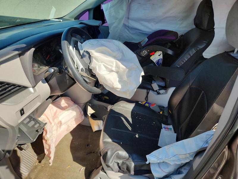 2016 Toyota Sienna VIN 5TDZK3DC1GS704593 COPART salvage auction — FRONT END, Co - Salvage Title, sold $275 on 2026-07-28 (photo 7)