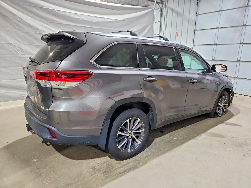 2018 Toyota Highlander VIN 5TDJZRFH8JS562206 COPART salvage auction — FRONT END, Nh - Cert Of Title-Salvage, sold $5,300 on 2026-07-24 (photo 3)