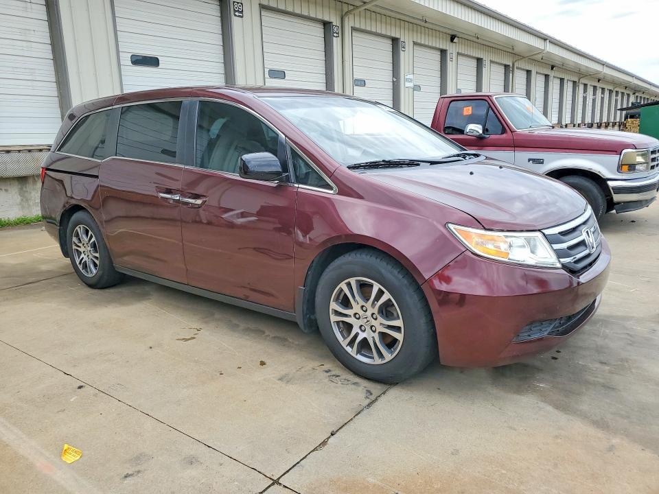 2013 Honda Odyssey VIN 5FNRL5H66DB011466 COPART salvage auction — FRONT END, Ky - Cert Of Title-Rebuilt Vehicle, sold $825 on 2026-07-02 (photo 4)