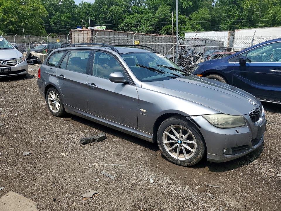 2010 BMW 3er VIN WBAUU3C55AA540953 COPART salvage auction — FRONT END, Md - Cert Of Salvage > 75% Damage, sold $1,200 on 2026-07-07 (photo 4)
