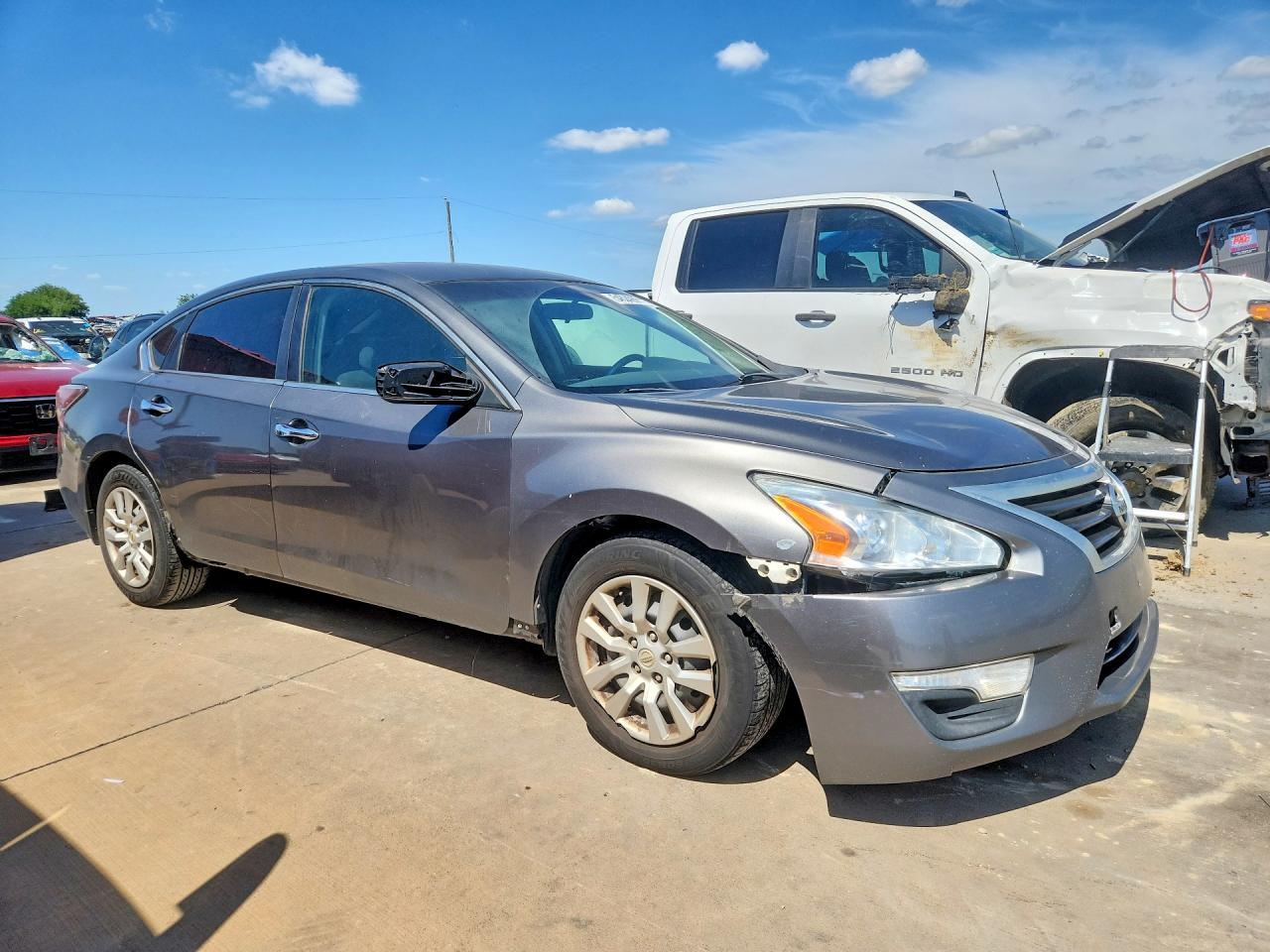2015 Nissan Altima VIN 1N4AL3AP5FN316052 COPART salvage auction — Front End, TX - SALVAGE VEHICLE TITLE, sold $800 on 2026-07-09 (photo 4)