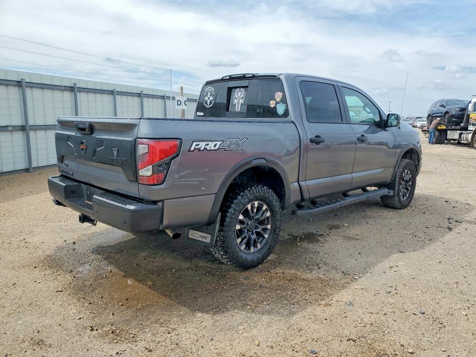 2021 Nissan TITAN VIN 1N6AA1ED3MN530844 COPART salvage auction — MINOR DENT/SCRATCHES, Wv - Certificate Of Title, sold $20,250 on 2026-07-21 (photo 3)