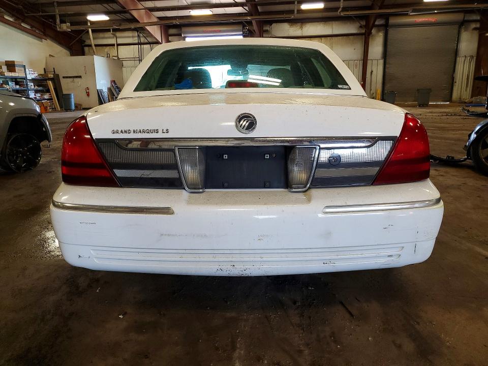 2008 Mercury Grand marquis VIN 2MEHM75VX8X609919 COPART salvage auction — FRONT END, Mi - Certificate Of Title, sold $400 on 2026-07-31 (photo 6)