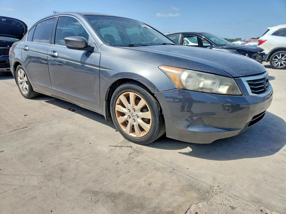 2009 Honda Accord VIN 1HGCP26849A152776 COPART salvage auction — SIDE, Tx - Certificate Of Title (P), sold $375 on 2026-07-09 (photo 4)