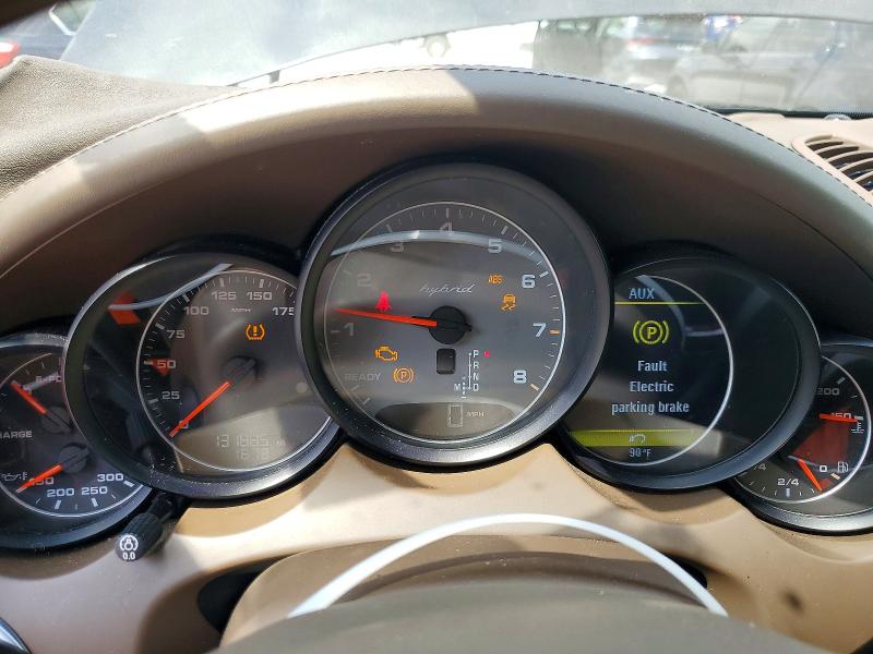 2011 Porsche Cayenne VIN WP1AE2A2XBLA91716 COPART salvage auction — MINOR DENT/SCRATCHES, Al - Certificate Of Title, sold $3,450 on 2026-07-27 (photo 9)