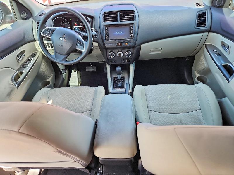 2018 Mitsubishi Outlander VIN JA4AR3AU3JZ013474 COPART salvage auction — HAIL, MO - SALVAGE CERTIFICATE OF TITLE, sold $3,200 on 2026-07-29 (photo 8)