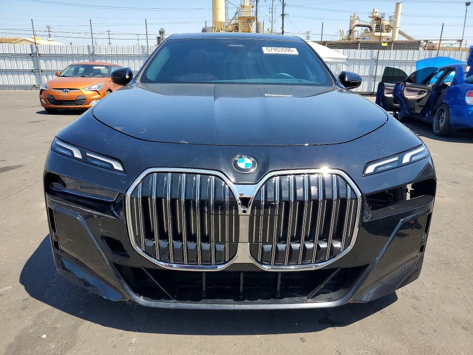 2024 BMW VIN WBA23EH08RCS25938 COPART salvage auction — REAR END, Ca - Dis/Dlr/Exp Only Clean Title, sold $38,500 on 2026-07-13 (photo 5)