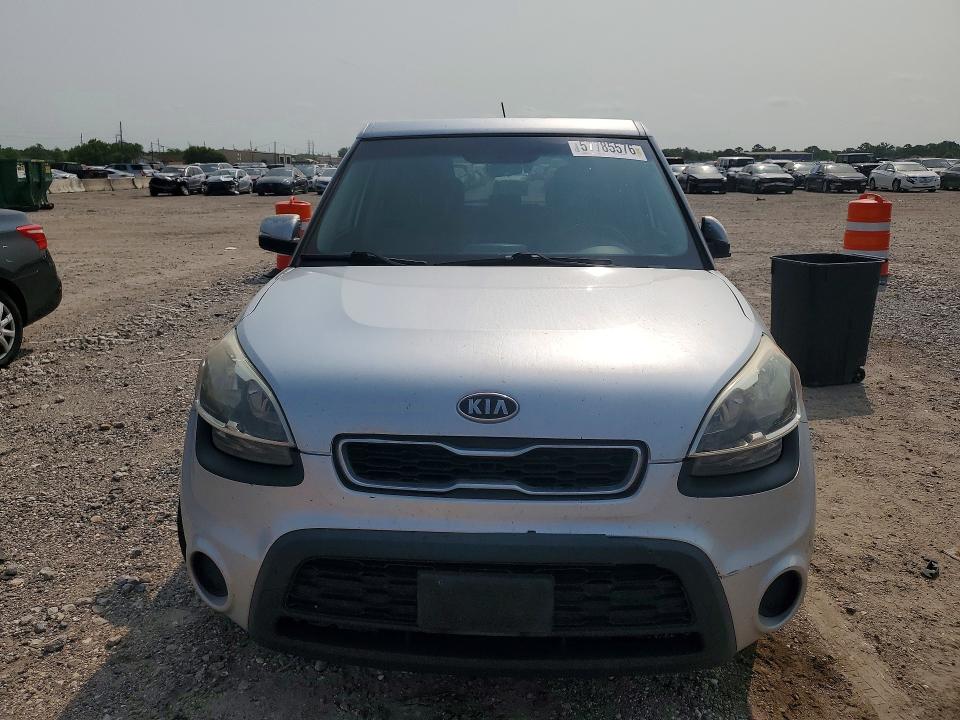 2012 Kia VIN KNDJT2A66C7356975 COPART salvage auction — MINOR DENT/SCRATCHES, Tx - Salvage Vehicle Title, sold $550 on 2026-07-20 (photo 5)