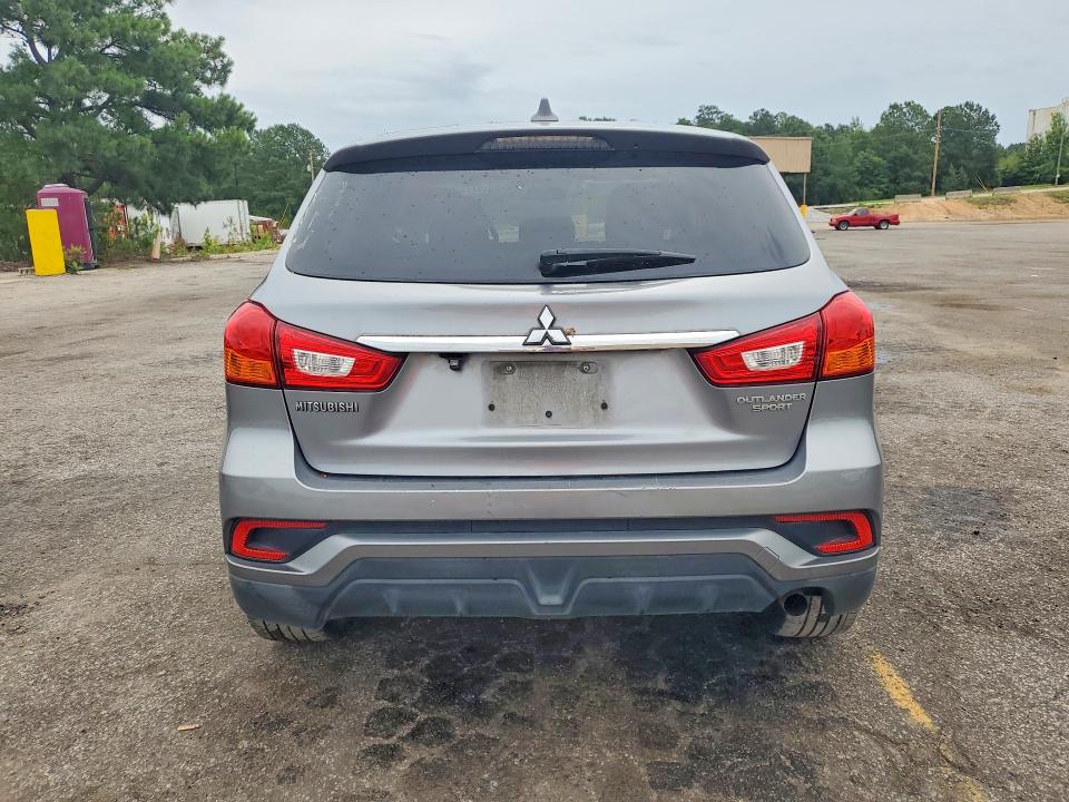 2018 Mitsubishi Outlander sport VIN JA4AP3AU6JZ032879 COPART salvage auction — MINOR DENT/SCRATCHES, SC - CERTIFICATE OF TITLE, sold $1,600 on 2026-07-27 (photo 6)