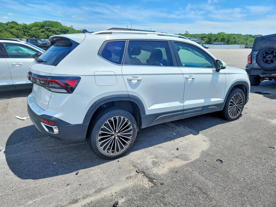 2026 Volkswagen Taos VIN 3VVSC7B26TM042778 COPART salvage auction — FRONT END, Va - Certificate Of Title, sold $9,200 on 2026-07-20 (photo 3)