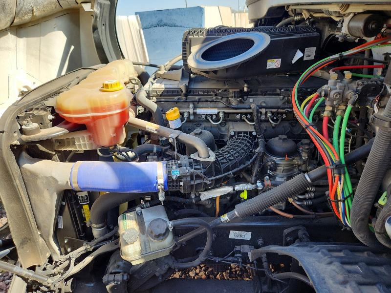 2022 Freightliner Cascadia 126 VIN 3AKJHHDRXNSNC5876 COPART salvage auction — SIDE, AZ - CERT OF TITLE - SALVAGE, sold $31,000 on 2026-07-16 (photo 7)