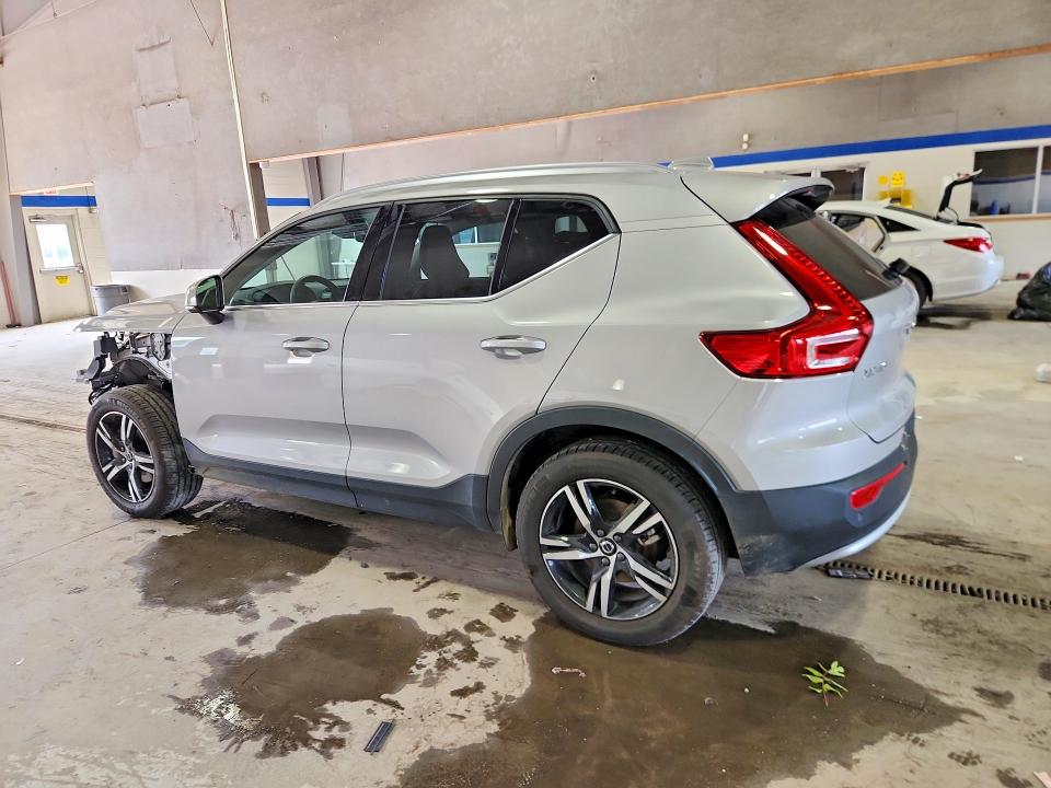 2024 Volvo Xc40 VIN YV4L12UKXR2325660 COPART salvage auction — FRONT END, Va - Cert Of Title - Salvage, sold $8,200 on 2026-07-02 (photo 2)