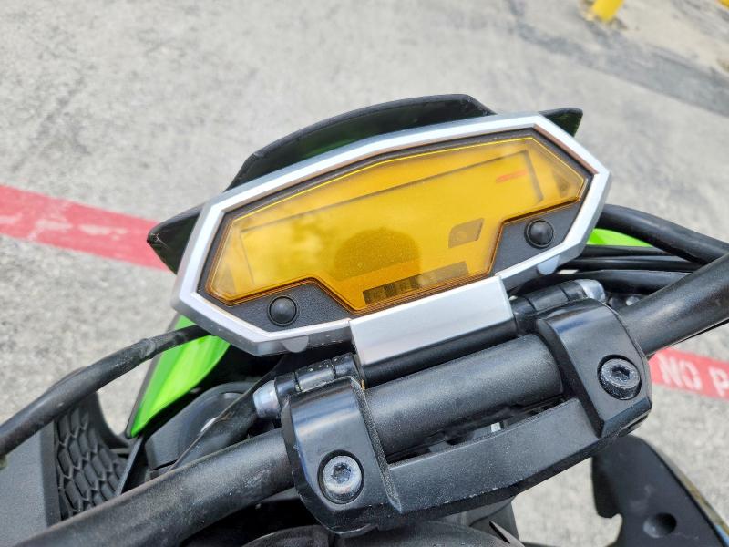 2011 Kawasaki Zr VIN JKAZRCD18BA016729 COPART salvage auction — ALL OVER, Tx - Salvage Vehicle Title, sold $300 on 2026-07-30 (photo 7)