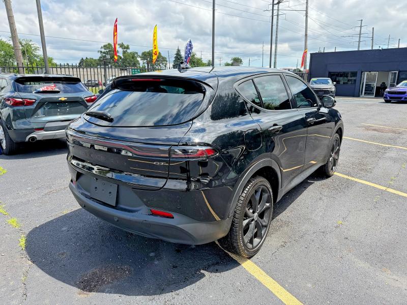 2024 Dodge Hornet VIN ZACNDFAN4R3A10035 COPART salvage auction — NORMAL WEAR, MI - DEALER ONLY CLEAN TITLE (P), sold $13,500 on 2026-07-14 (photo 4)