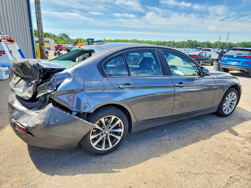2017 BMW 3er VIN WBA8A9C57HK620109 COPART salvage auction — REAR END, TN - SALVAGE CERTIFICATE, sold $425 on 2026-07-28 (photo 3)