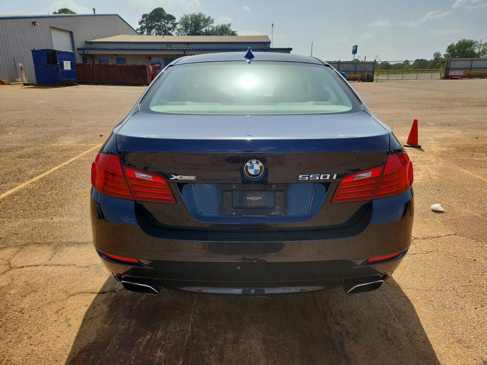 2015 BMW 5er VIN WBAKP9C50FD980005 COPART salvage auction — WATER/FLOOD, TX - SALVAGE TITLE-FLOOD DAMAGE (P), sold $550 on 2026-07-27 (photo 6)