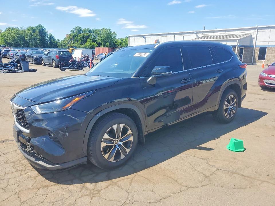 2022 Toyota Highlander VIN 5TDGZRBH7NS179010 COPART salvage auction — FRONT END, Ct - Cert Of Title-Salvage, sold $14,100 on 2026-07-17 (photo 1)