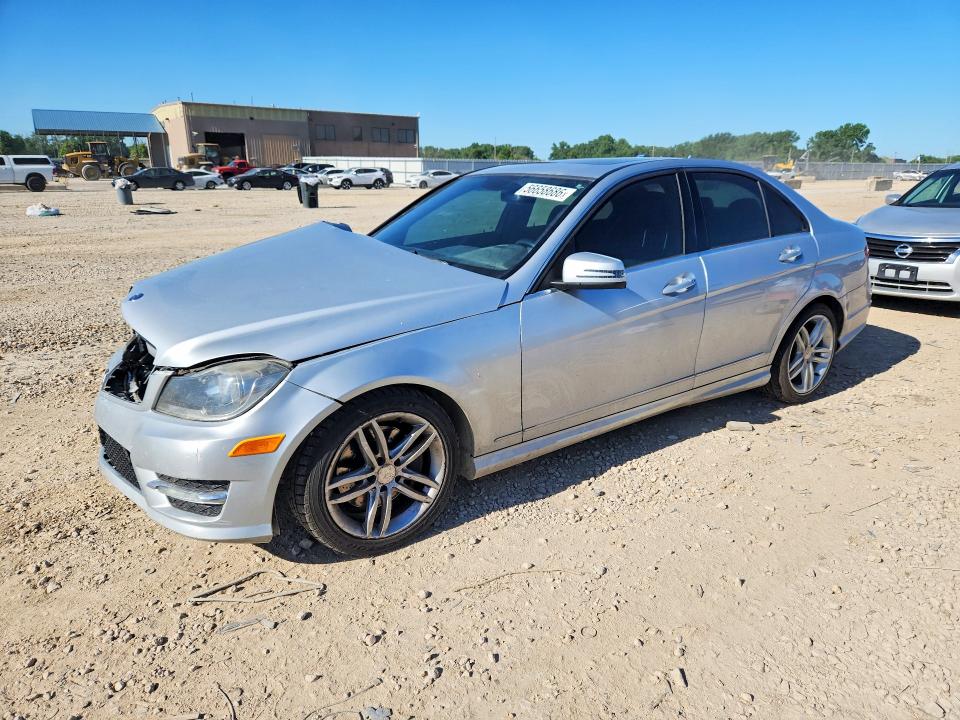 2013 Mercedes-benz C-klasse VIN WDDGF8AB6DR295916 COPART salvage auction — FRONT END, Ks - Cert Of Title-Salvage, sold $200 on 2026-07-30 (photo 1)