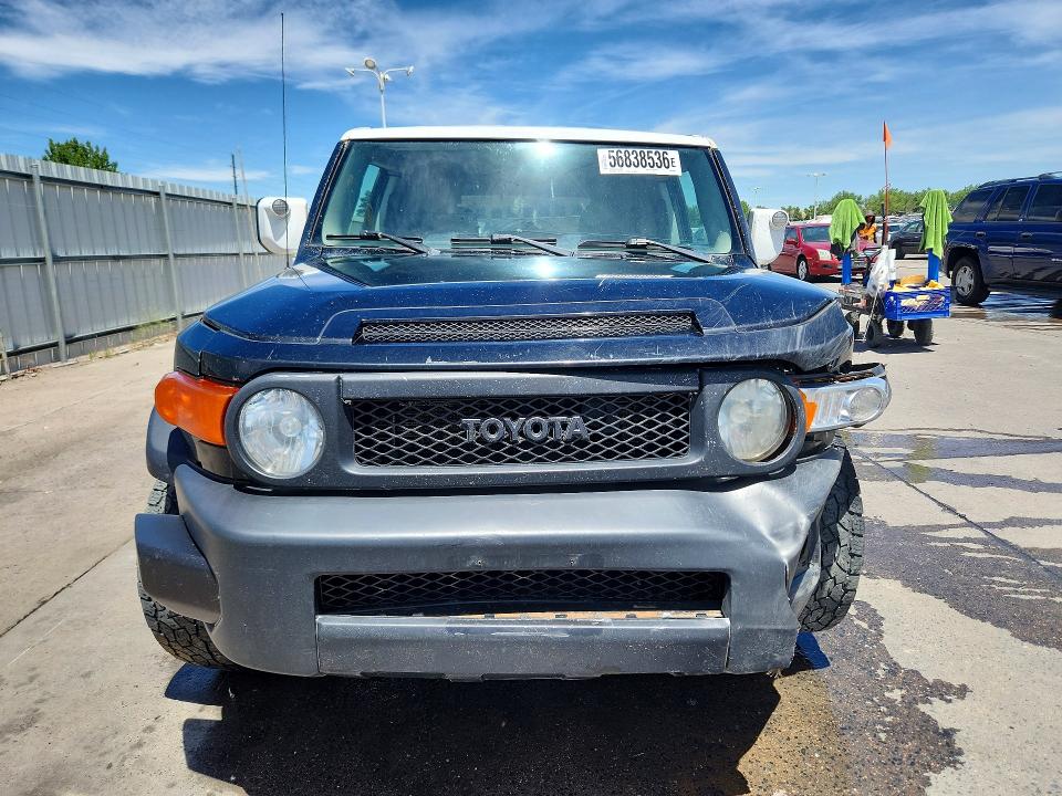 2007 Toyota Fj cruiser VIN JTEBU11F270086875 COPART salvage auction — FRONT END, Co - Public - Salvage Title, sold $2,900 on 2026-07-27 (photo 5)