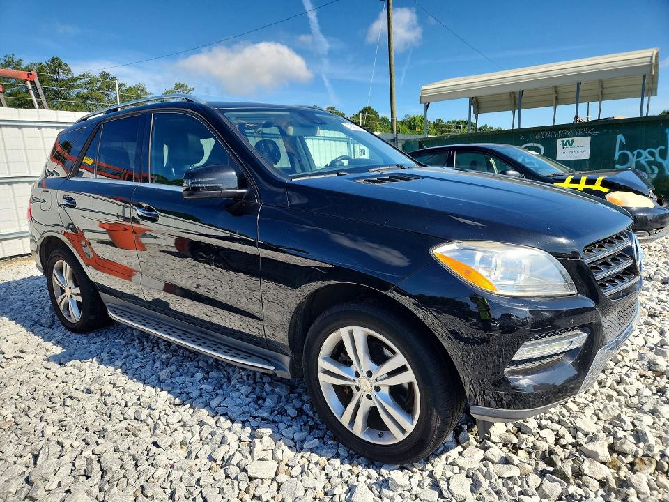 2015 Mercedes-benz M-klasse VIN 4JGDA5HB5FA489138 COPART salvage auction — MINOR DENT/SCRATCHES, Ga - Certificate Of Title, sold $5,500 on 2026-07-09 (photo 4)