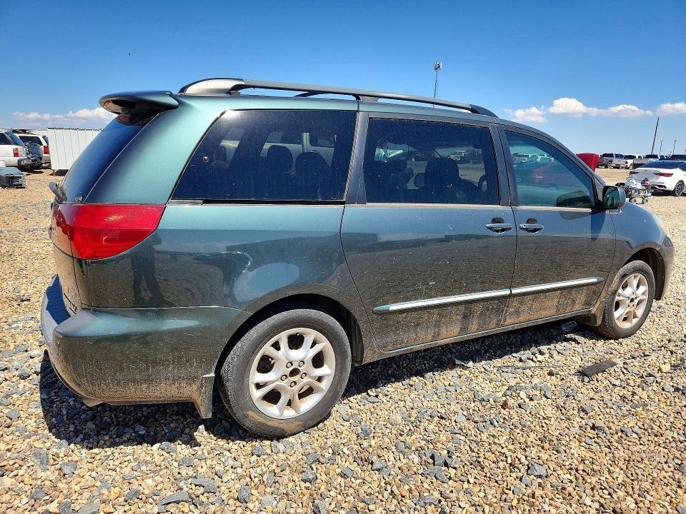 2004 Toyota Sienna VIN 5TDZA22C14S149298 COPART salvage auction — REAR END, TX - SALVAGE VEHICLE TITLE, sold $350 on 2026-07-21 (photo 3)