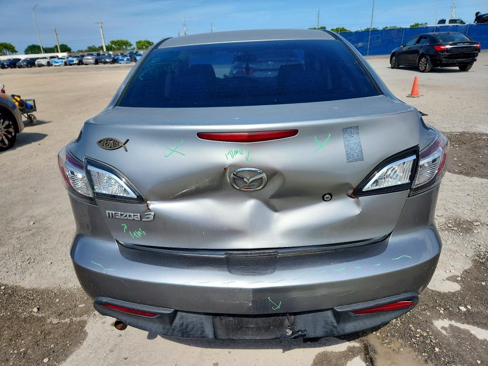 2011 Mazda 3 VIN JM1BL1UF7B1497159 COPART salvage auction — REAR END, Fl - Cert Of Title Slvg Rebuildable, sold $650 on 2026-07-22 (photo 6)