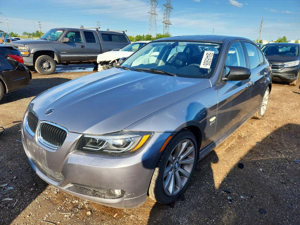 2011 BMW 3er VIN WBAPK5G57BNN31545 COPART salvage auction — ROOF, Il - Salvage Certificate, sold $325 on 2026-07-28 (photo 1)