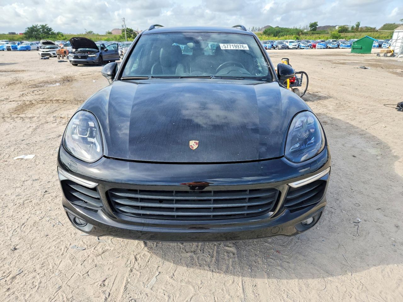 2017 Porsche Cayenne VIN WP1AE2A27HLA74946 COPART salvage auction — Minor Dent/Scratches, MT - CERTIFICATE OF TITLE, sold $5,400 on 2026-07-02 (photo 5)