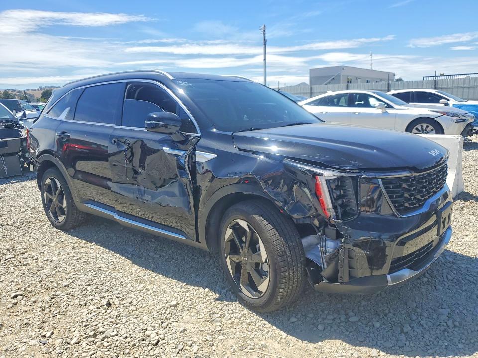 2026 Kia Sorento VIN KNDRHDJG4T5452589 COPART salvage auction — REAR END, CA - SALVAGE CERTIFICATE, sold $5,800 on 2026-07-28 (photo 4)