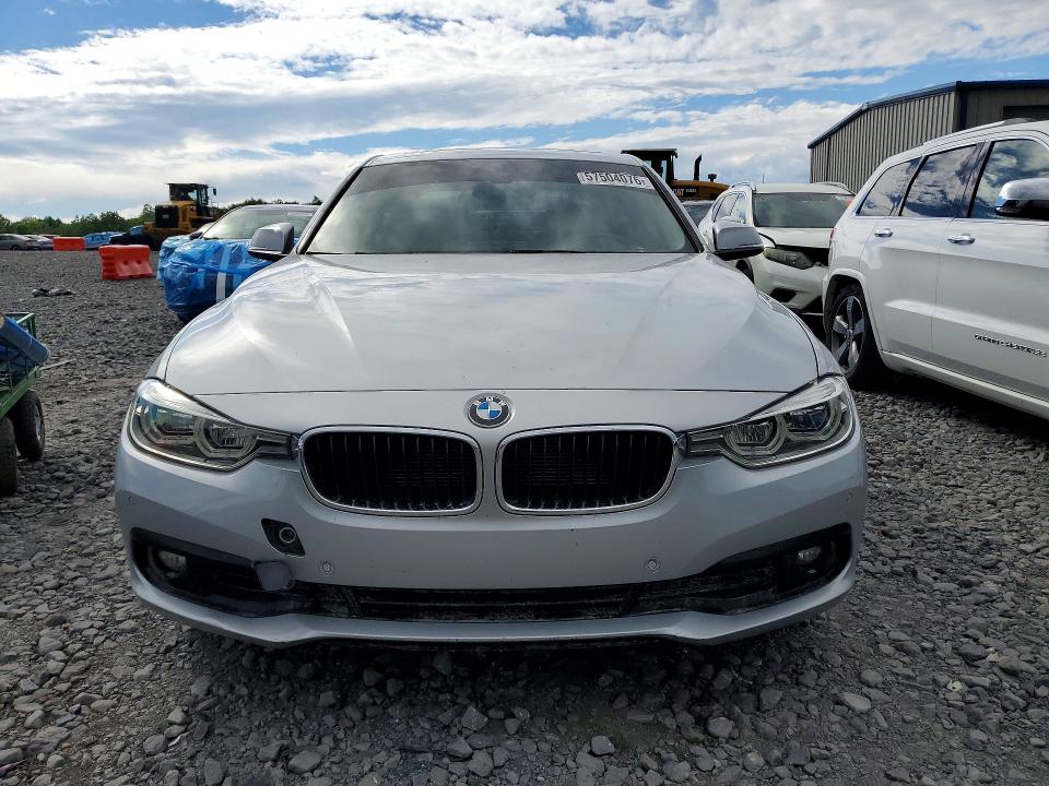 2018 BMW 3er VIN WBA8A3C53JA489382 COPART salvage auction — WATER/FLOOD, Pa - Certificate Of Salvage, sold $2,650 on 2026-08-05 (photo 5)