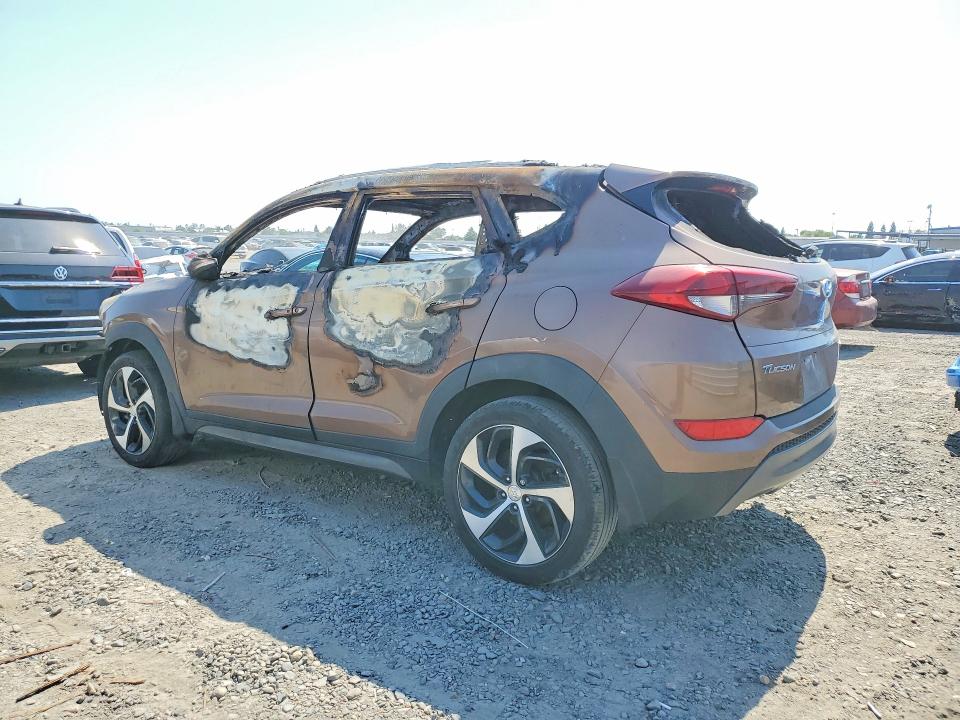 2016 Hyundai Tucson VIN KM8J3CA26GU241458 COPART salvage auction — VANDALISM, CA - NON-REPAIRABLE VEHICLE CERT, sold $200 on 2026-07-28 (photo 2)