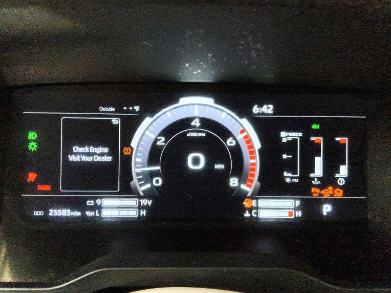 2025 Toyota Tundra VIN 5TFNA5DB0SX326306 COPART salvage auction — FRONT END, TX - CERTIFICATE OF TITLE, sold $32,250 on 2026-07-21 (photo 9)