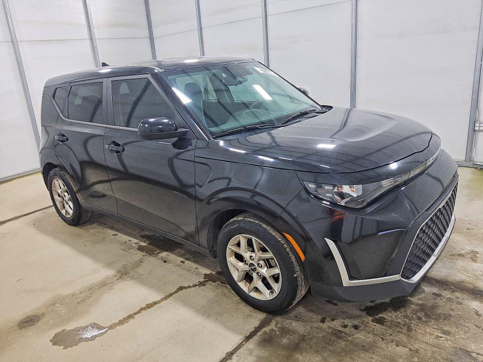 2024 Kia Soul VIN KNDJ23AUXR7897883 COPART salvage auction — MINOR DENT/SCRATCHES, GA - CERTIFICATE OF TITLE, sold $12,800 on 2026-07-16 (photo 4)