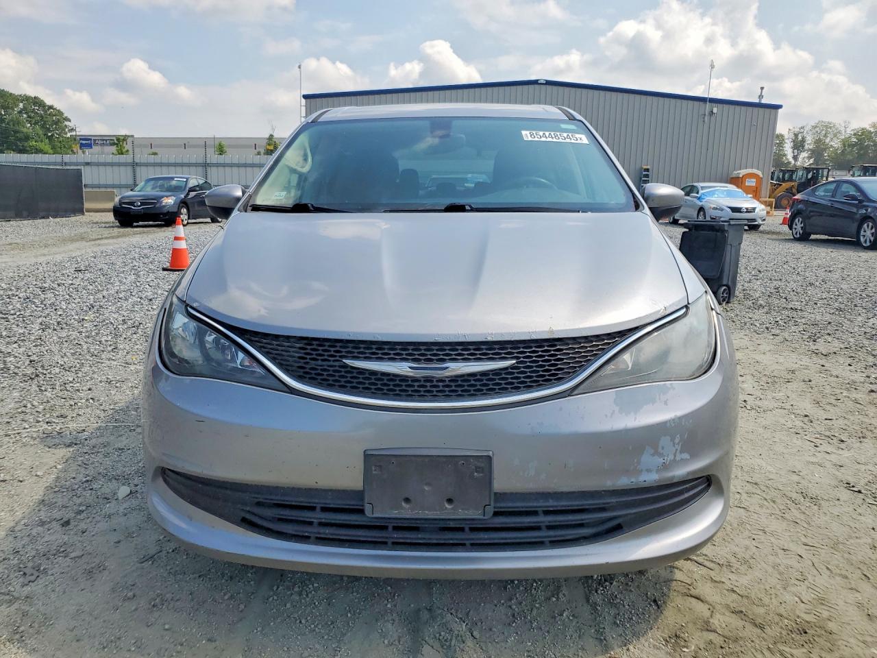 2017 Chrysler Pacifica VIN 2C4RC1DG9HR702900 COPART salvage auction — Mechanical, NC - CERTIFICATE OF TITLE, sold $2,800 on 2026-08-26 (photo 5)