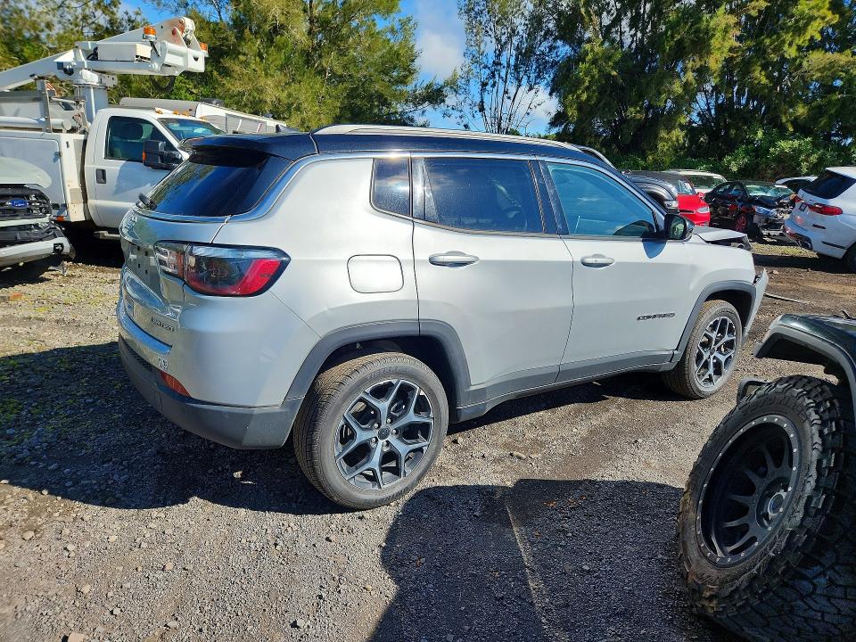 2025 Jeep Compass VIN 3C4NJDCN6ST525393 COPART salvage auction — FRONT END, Hi - Certificate Of Title, sold $7,000 on 2026-07-06 (photo 3)