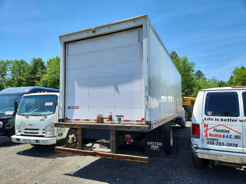 2017 Ford F650-f750 VIN 1FDWF7DC2HDB04348 COPART salvage auction — MINOR DENT/SCRATCHES, In - Certificate Of Title, sold $14,800 on 2026-07-07 (photo 3)