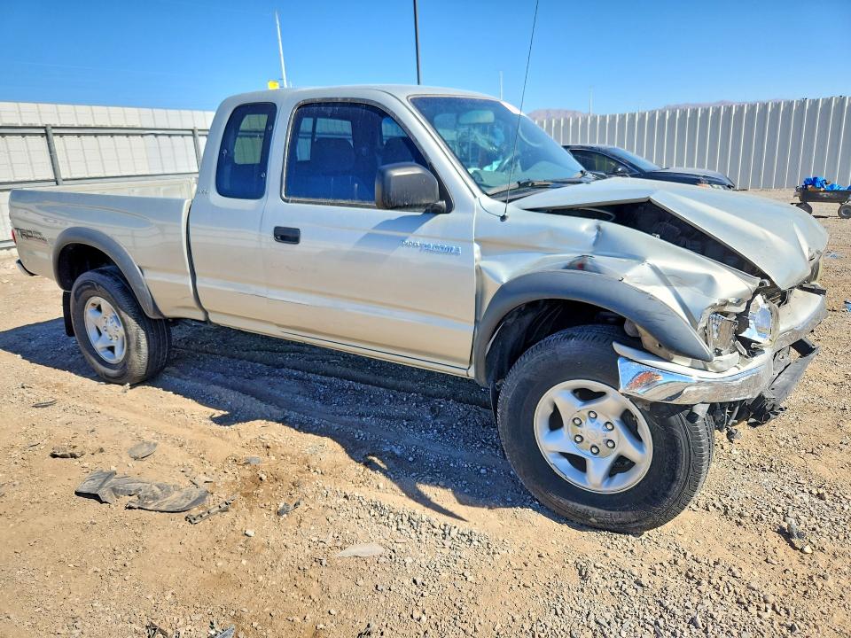2004 Toyota Tacoma VIN 5TESN92N64Z393516 COPART salvage auction — FRONT END, NV - SALVAGE TITLE, sold $2,600 on 2026-07-09 (photo 4)