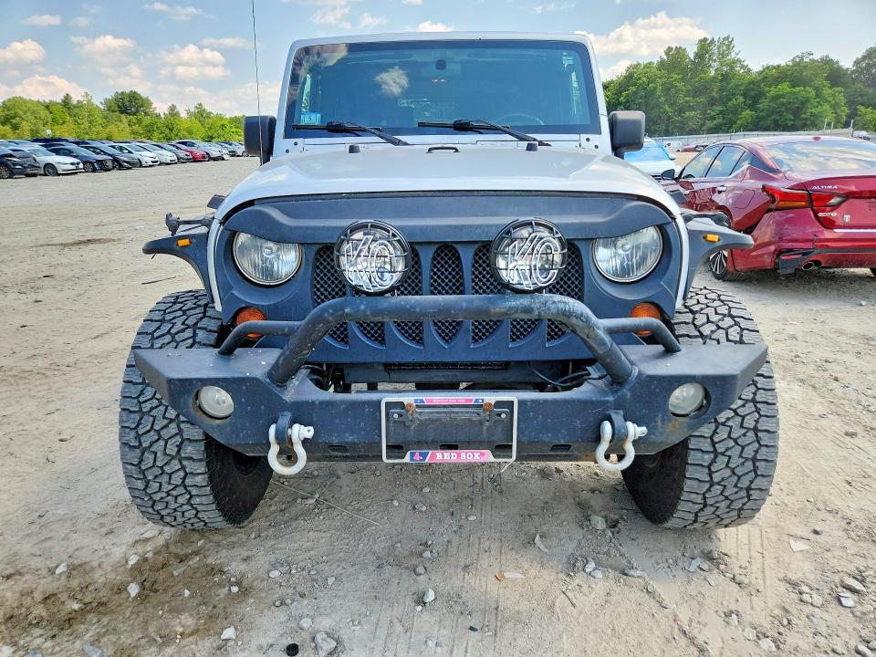 2010 Jeep Wrangler / VIN 1J4AA2D16AL229826 COPART salvage auction — MINOR DENT/SCRATCHES, Ma - Certificate Of Title, sold $675 on 2026-07-09 (photo 5)