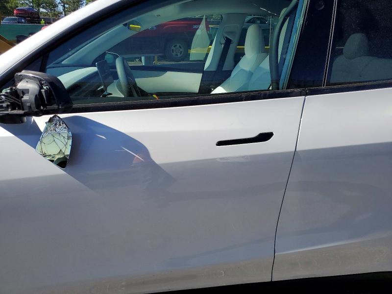2026 Tesla Model y VIN 7SAYGDEE1TF336307 COPART salvage auction — FRONT END, Co - Public - Salvage Title, sold $28,500 on 2026-07-16 (photo 7)
