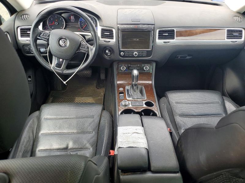 2016 Volkswagen Touareg VIN WVGEP9BP0GD003737 COPART salvage auction — FRONT END, VA - CERT OF TITLE - SALVAGE, sold $2,850 on 2026-07-08 (photo 8)
