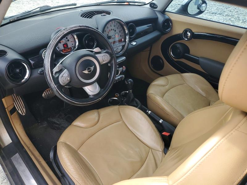 2010 Mini Cooper VIN WMWMF7C52ATZ69599 COPART salvage auction — UNDERCARRIAGE, Nc - Dealer Only Clean Title, sold $525 on 2026-07-08 (photo 8)